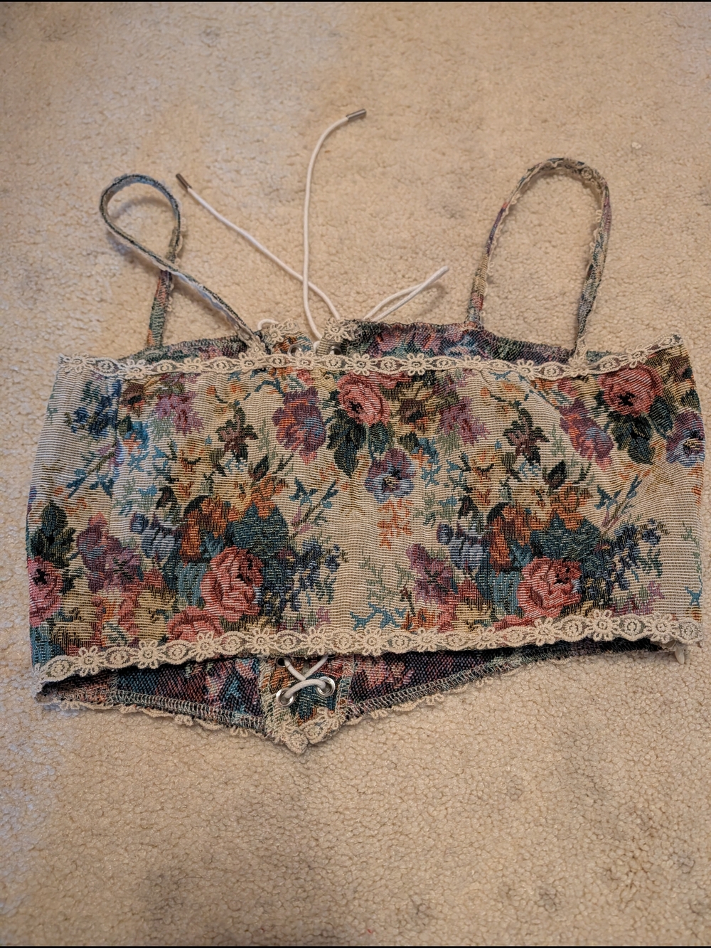 Cider Floral Lace-Up Cropped Tank Top - Cream Multi - Picture 5 of 5